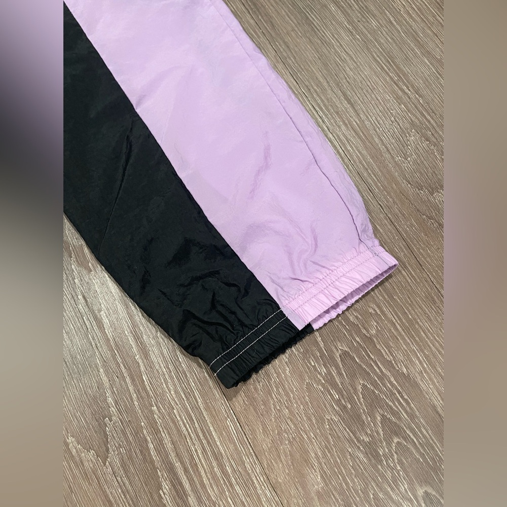 Nike Sportswear Heritage Big Kids (Girls) Woven Pants - Picture 4 of 9
